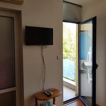 Rainbow 1 Apartment *